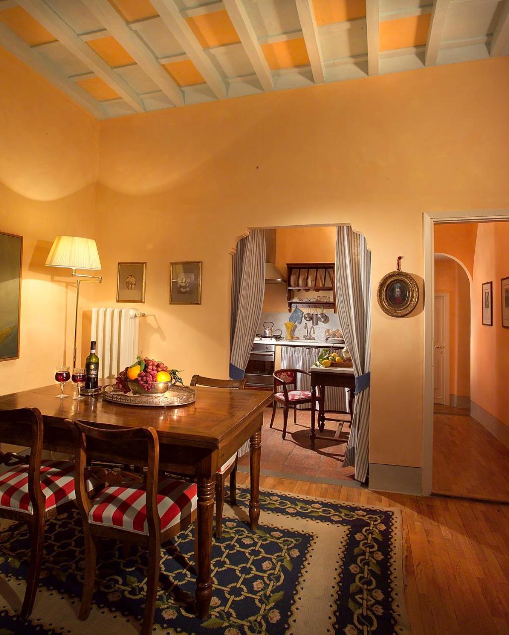 Апартаменты Casa Tornabuoni Флоренция Экстерьер фото